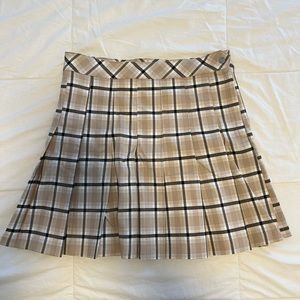 H&M plaid pleated skirt